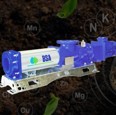 bsacorn-seedlings-grow-from-fertile-ground-have-technology-icons-about-minerals-soil-suitable-crops-570x366